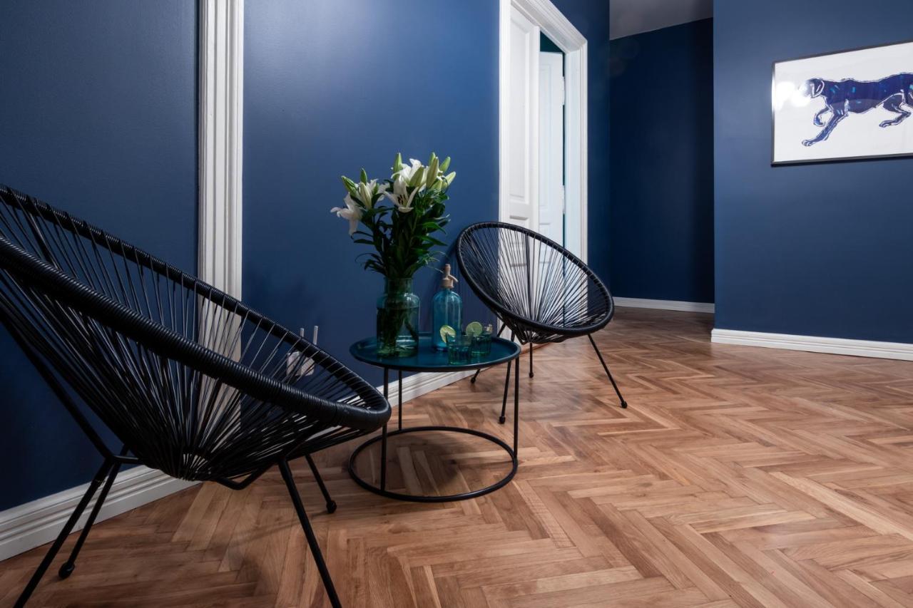 Barbacan Suites - Old Town Apartments - By Upstairs Cracovia Exterior foto