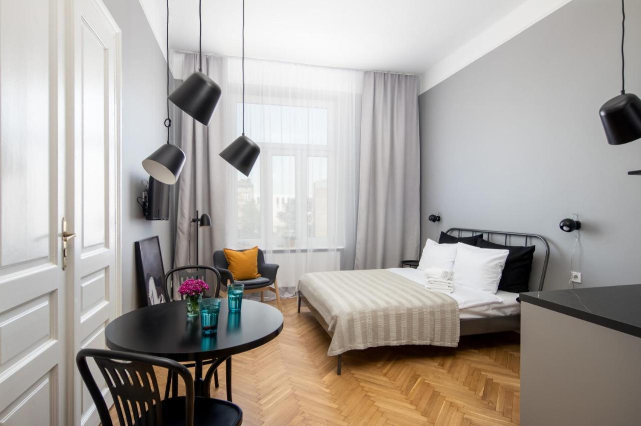 Barbacan Suites - Old Town Apartments - By Upstairs Cracovia Exterior foto